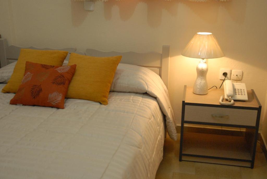 Takis Hotel Apartments Ialysos  Zimmer foto