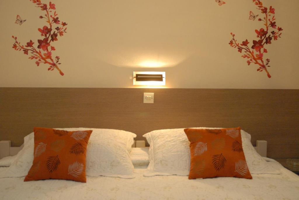 Takis Hotel Apartments Ialysos  Zimmer foto